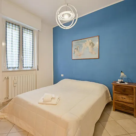 Guesthost - Flora's - Cozy Flat With Parking! Fiumaretta di Ameglia