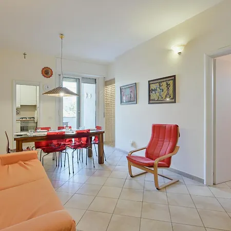 Guesthost - Flora's - Cozy Flat With Parking! Fiumaretta di Ameglia